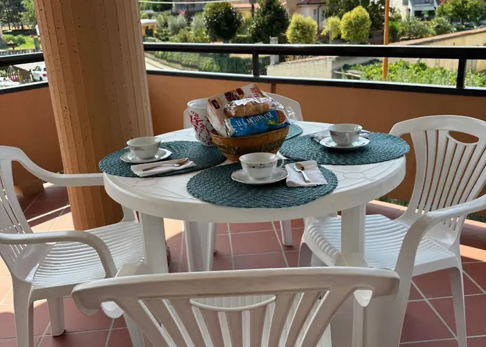 Amalia מונטאלטו אופוגו