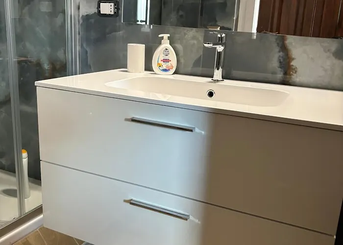 Amalia לינה וארוחת בוקר מונטאלטו אופוגו