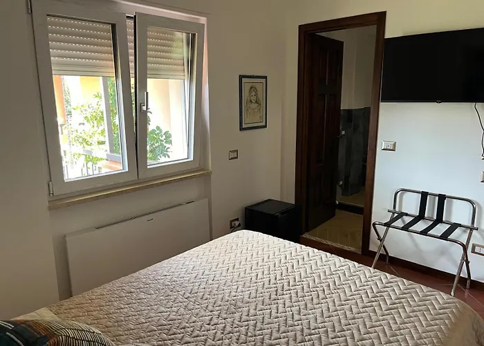 לינה וארוחת בוקר Amalia 4*