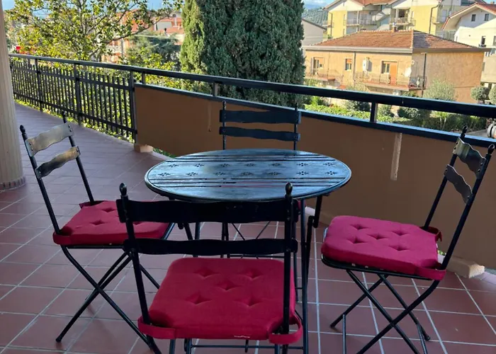 לינה וארוחת בוקר Amalia