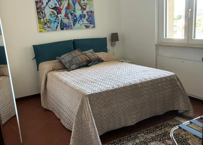 לינה וארוחת בוקר Amalia 4*